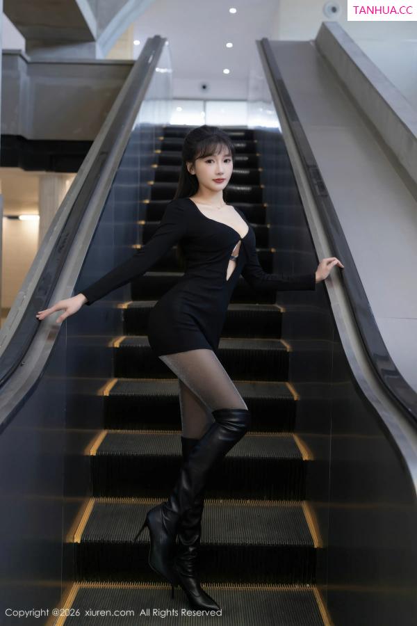 [XiuRen]高清写真图 2026.01.15 No.11236 陆萱萱 超薄黑丝